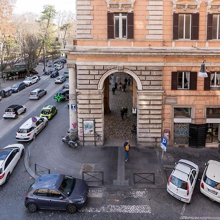 Leone D'Oro Guesthouse - Close To Piazza Vittorio โรม ภายนอก รูปภาพ